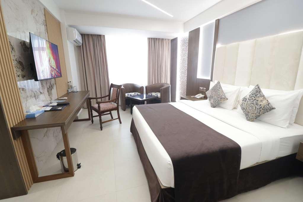 Hotel Sapphire Mombasa Szoba fotó